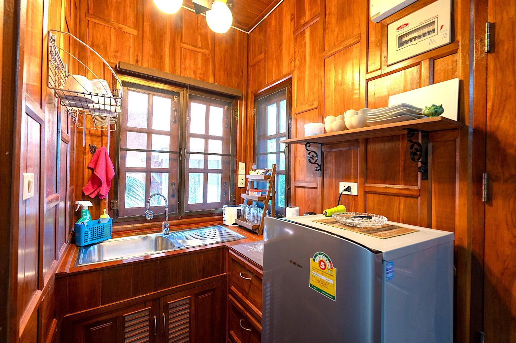Villa Ayutthaya At Kantiang Bay Ко-Ланта Экстерьер фото